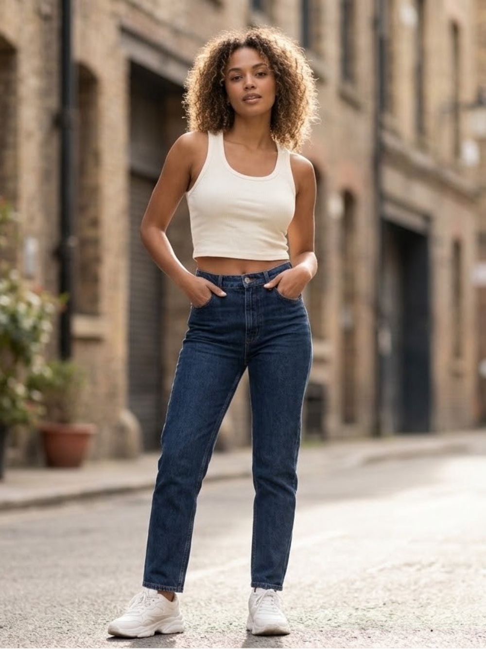 SHEIN Cream Ribbed Scoop Crop Tank
